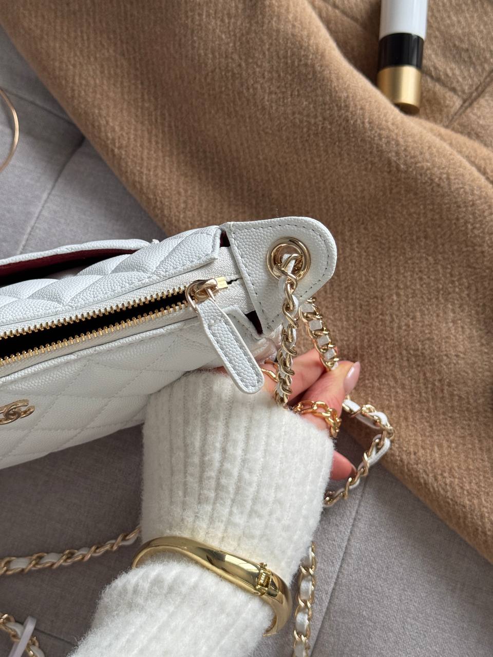 Chanel Mini Boston Chain Shoulder bag White/Gold - 12