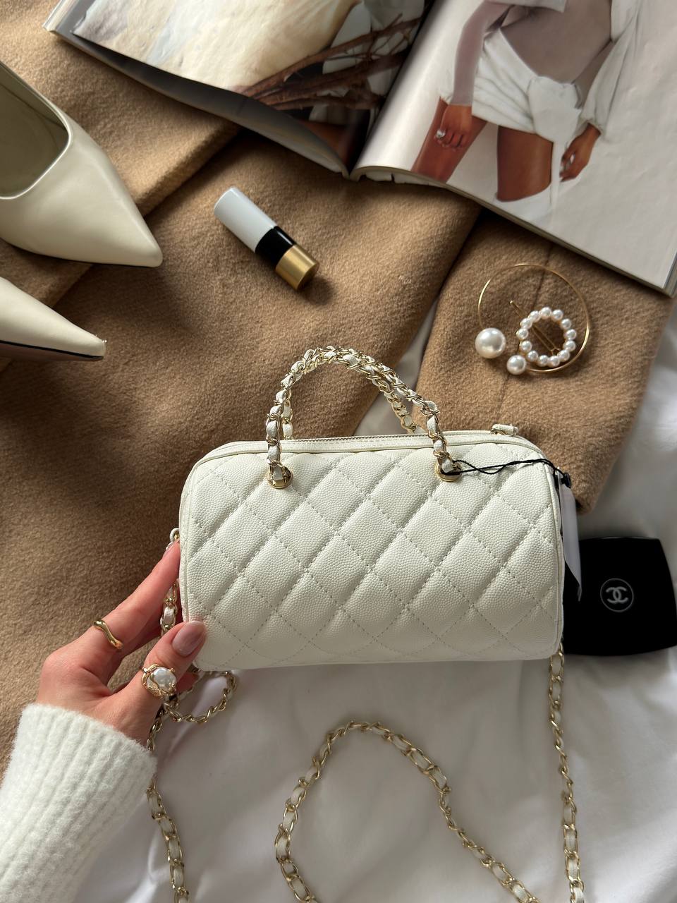 Chanel Mini Bowling Bag Caviar in White - 11