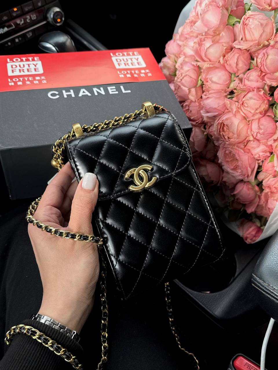 Chanel Pearl Crush Phone Case With Chain Lambskin Black - 6