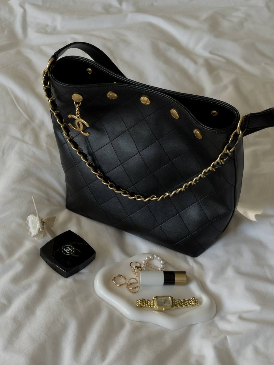 Chanel Small CC Quilted Shopping Bag Milk/Gold - 5