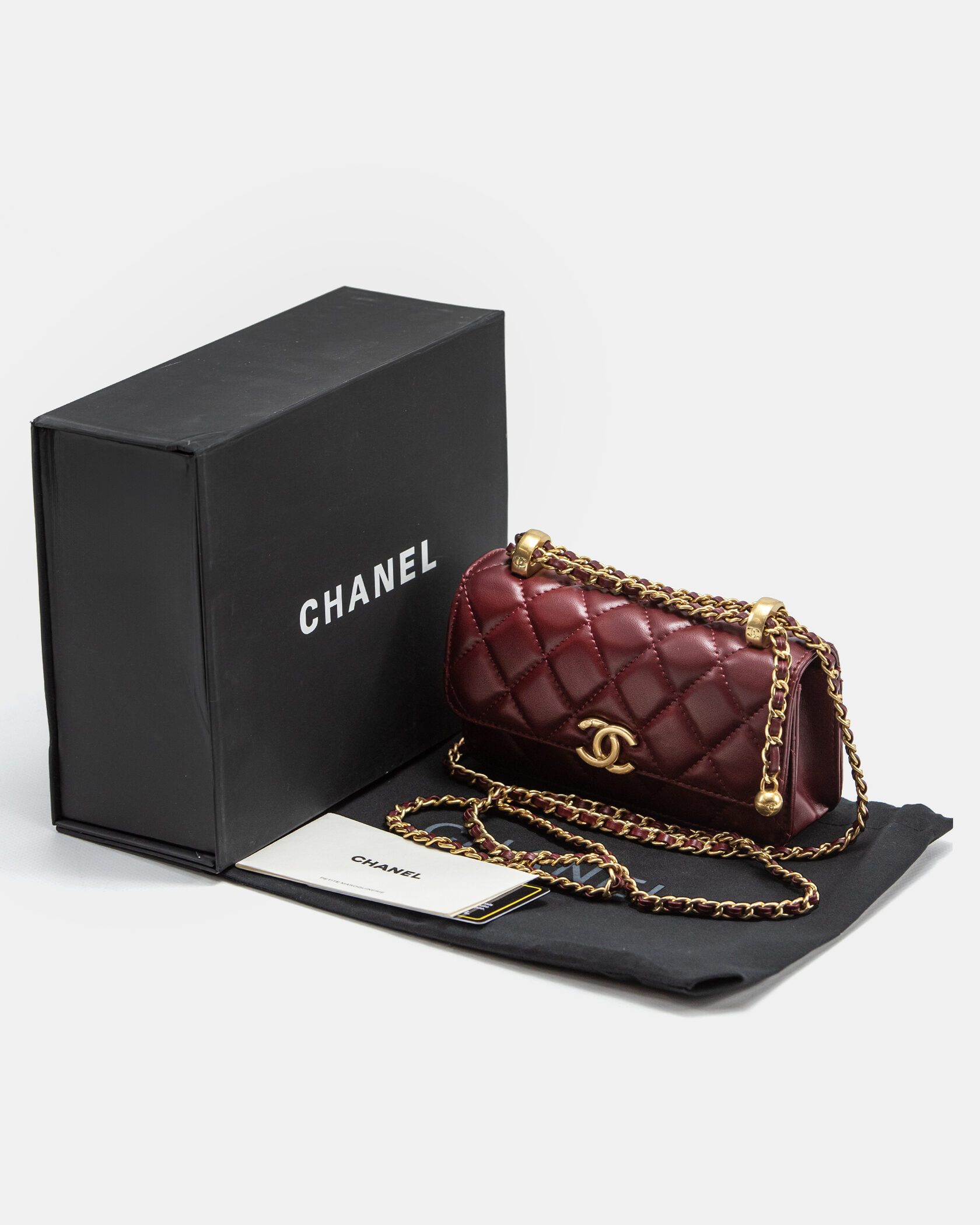 Chanel Small Perfect Fit Bag in Burgundy Lambskin - 2