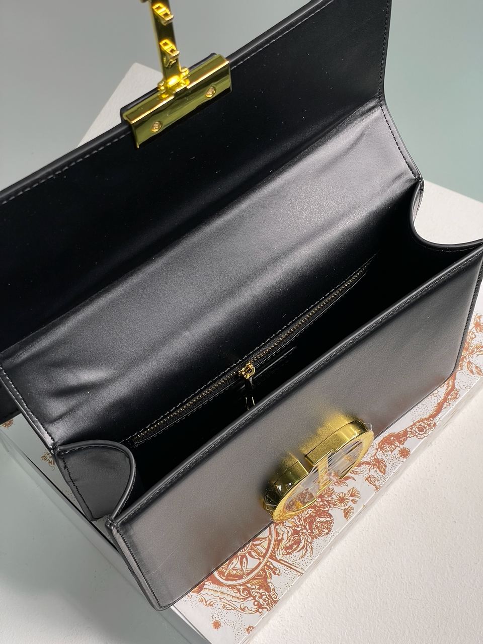 Christian Dior 30 Montaigne Bag Black Box Calfskin - 16