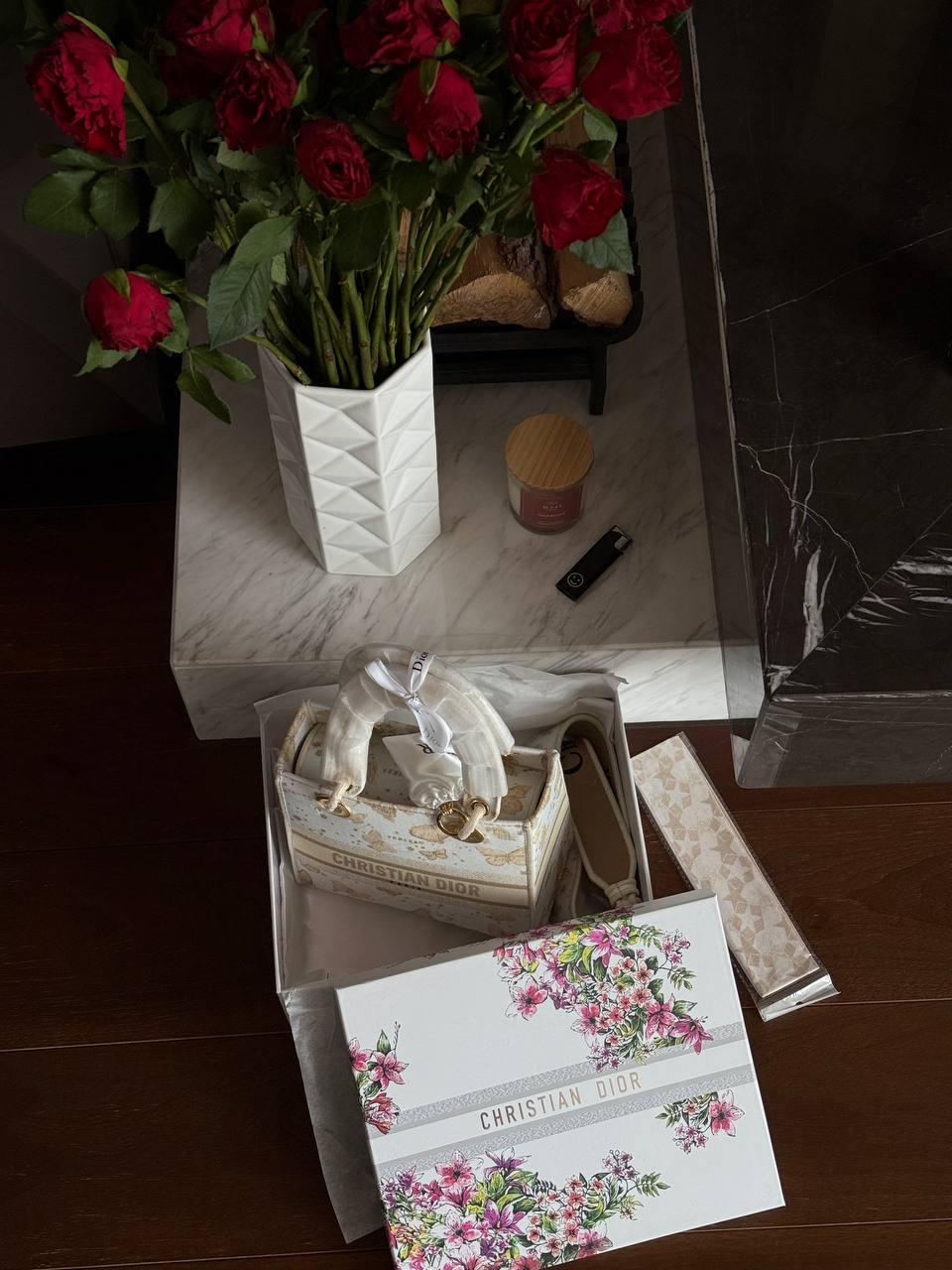 Christian Dior Medium Lady Dior Butterfly Embroidered Canvas Bag in Off-White/Beige - 2