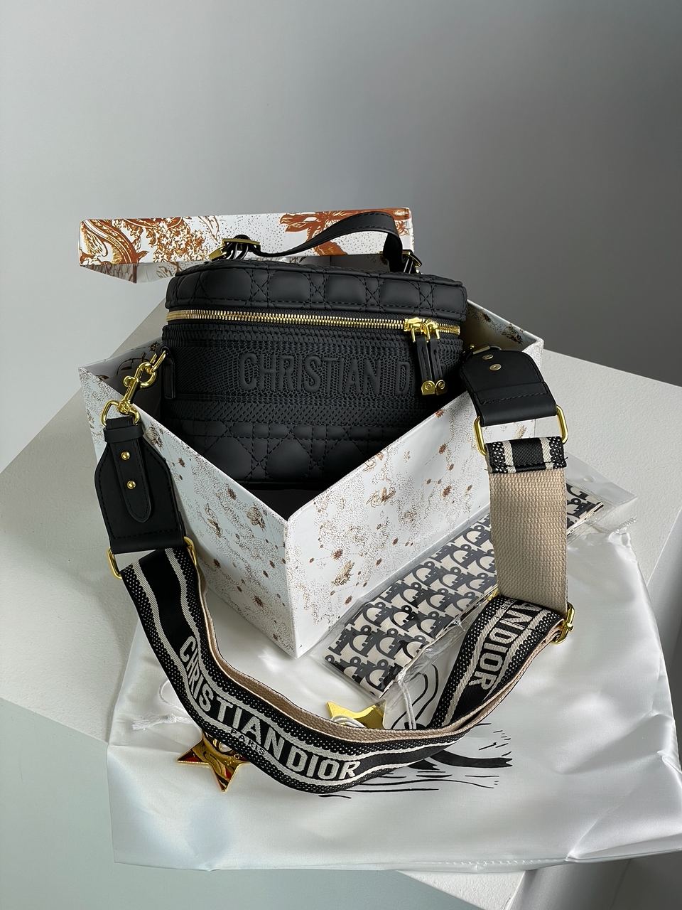 Christian Dior Travel Vanity Case Black - 2