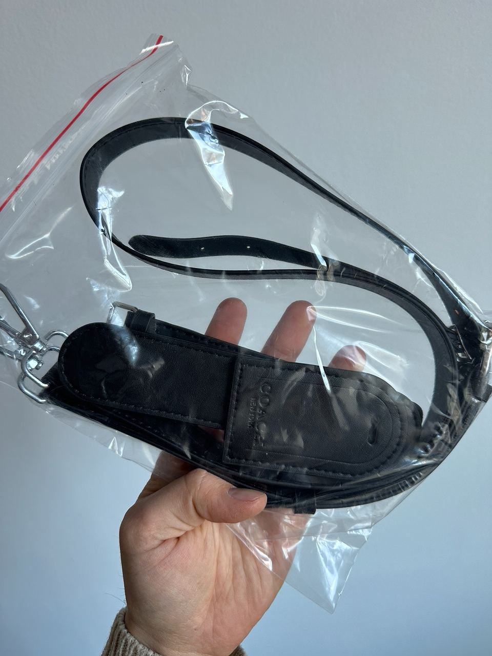 Coach 52 In Signature Canvas Grey - 18