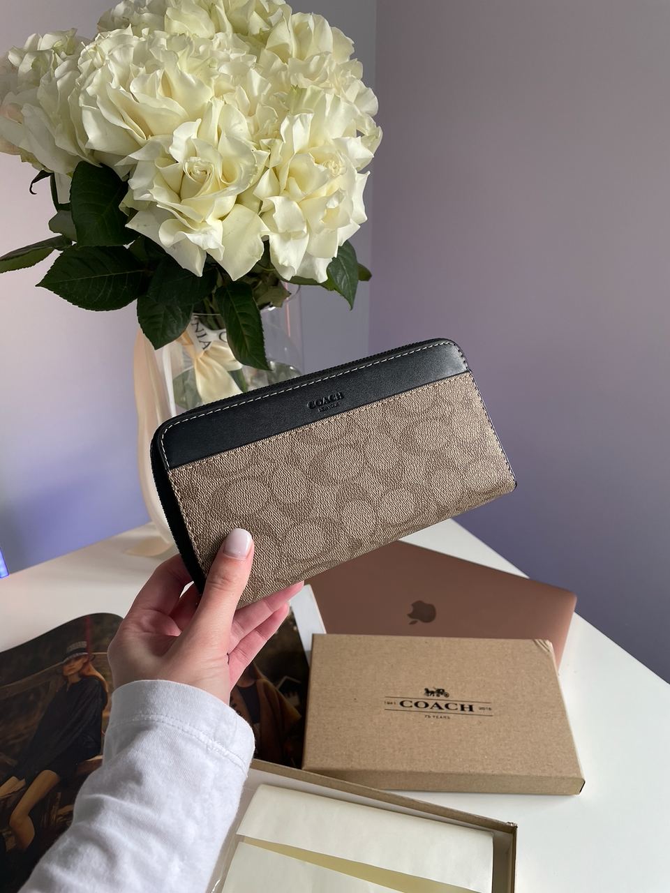 Coach Accordion Wallet In Signature Beige - 3