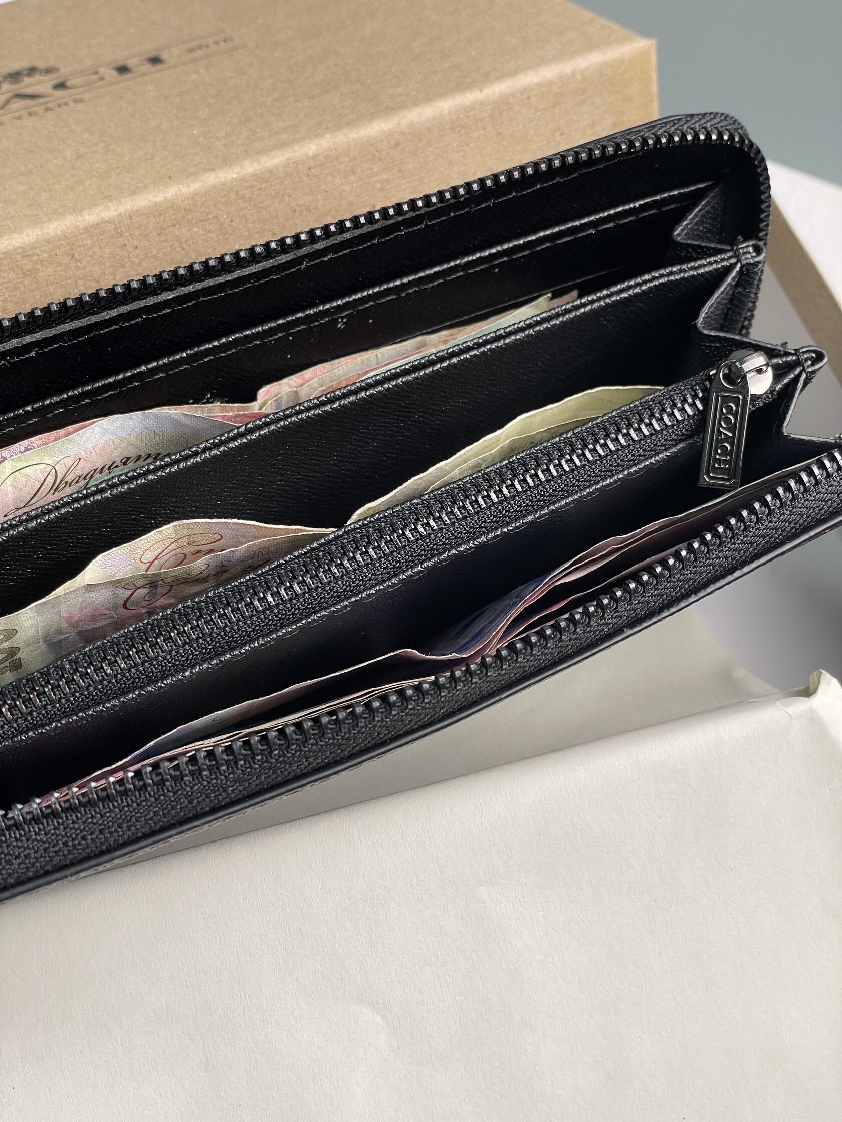 Coach Accordion Wallet In Signature Canvas Brown - 10