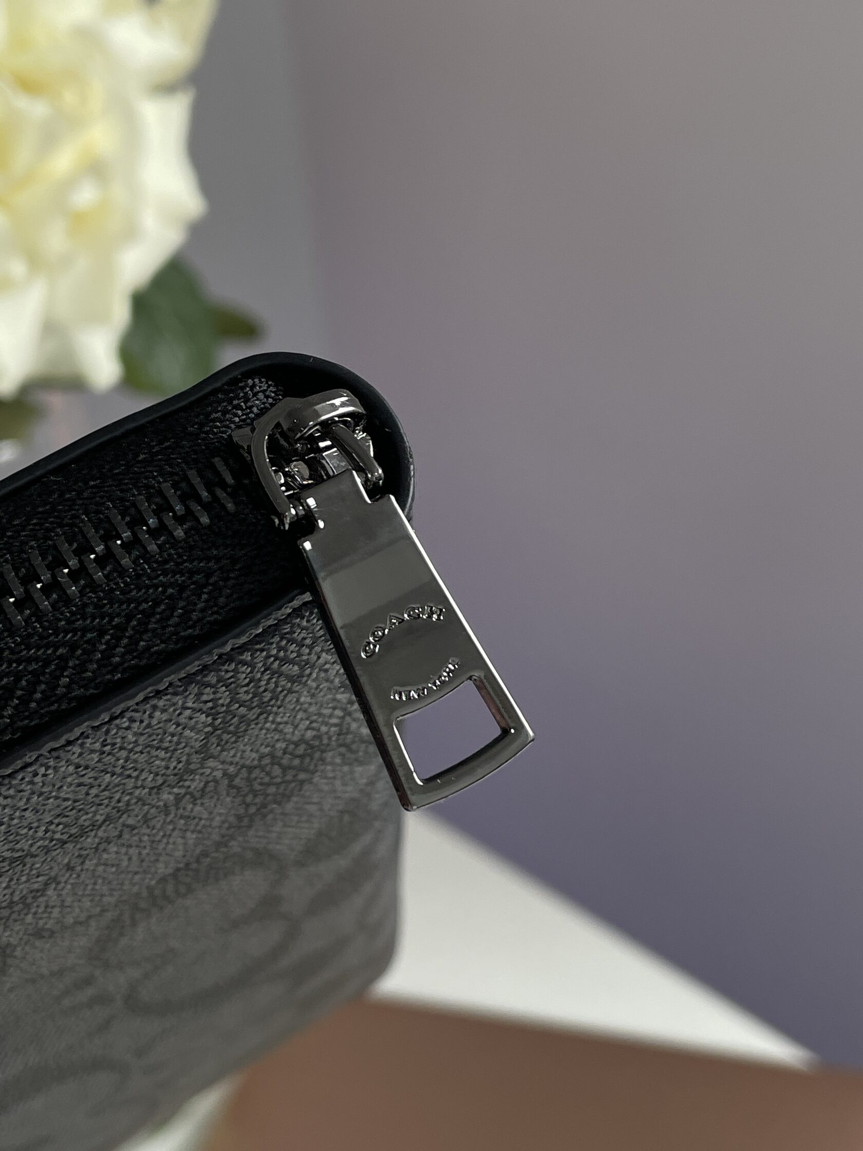 Coach Accordion Wallet In Signature Canvas Grey - 7