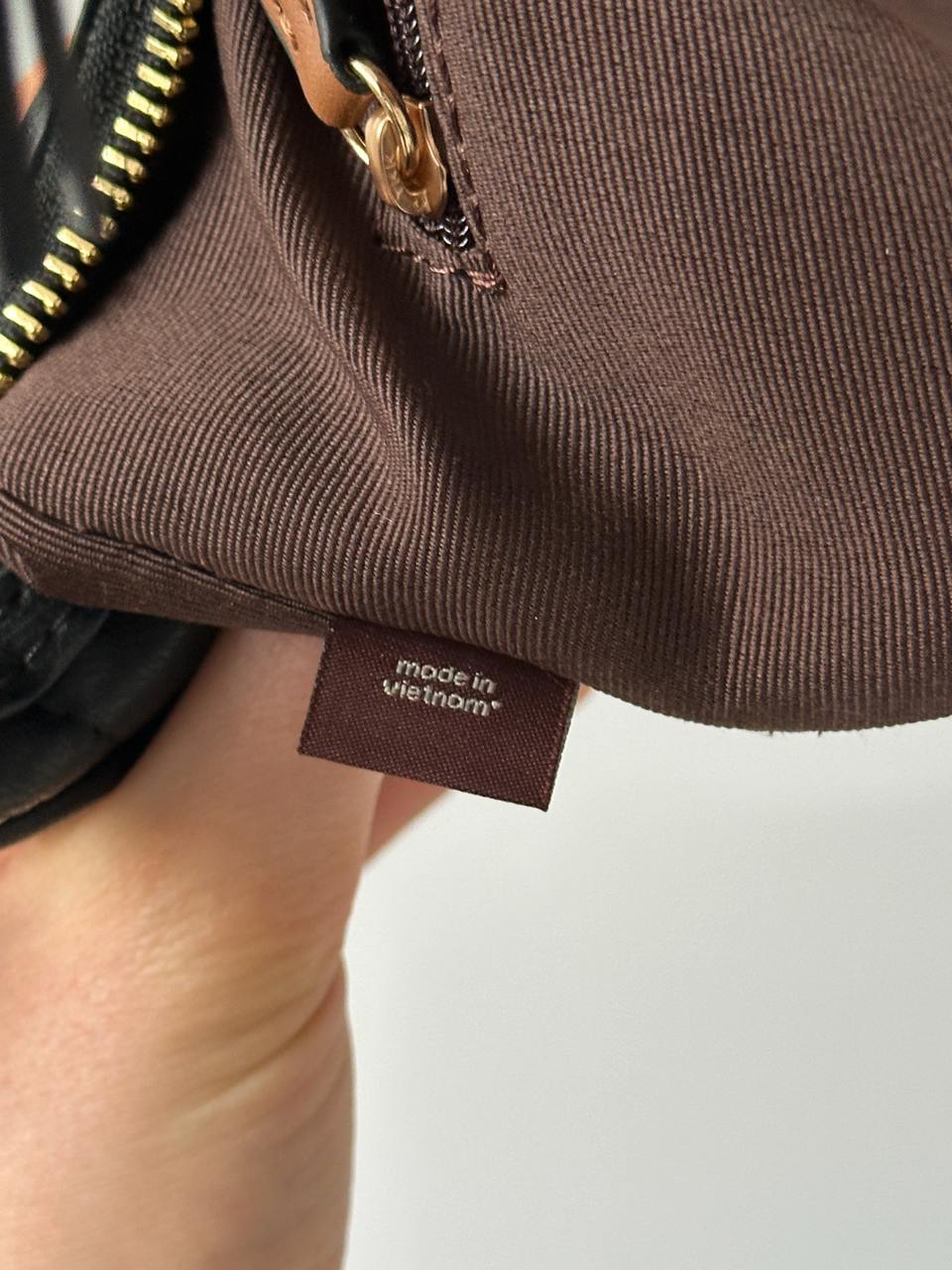 Coach Carmen Mini Crossbody Bag With Quilting Black/Gold - 14