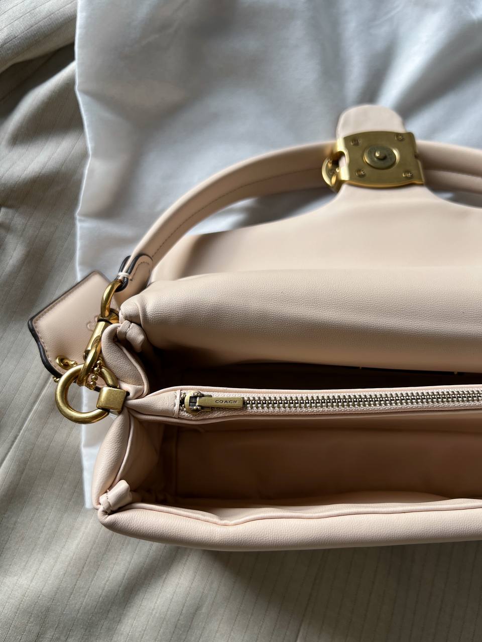 Coach Covered ClosurePillow Tabby Shoulder - 14