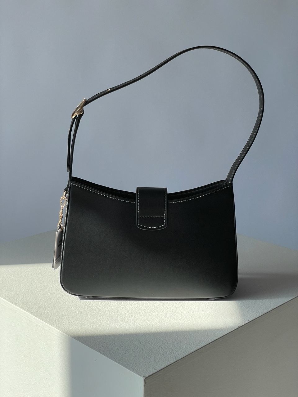 Coach Eliza Shoulder Bag In Black - 18