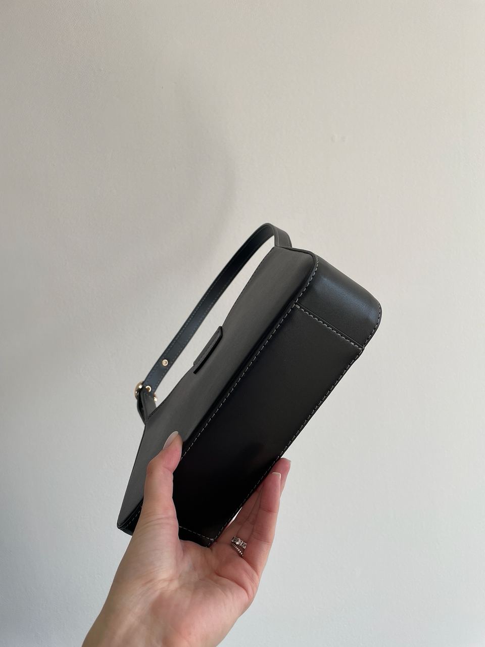 Coach Eliza Shoulder Bag In Black - 19