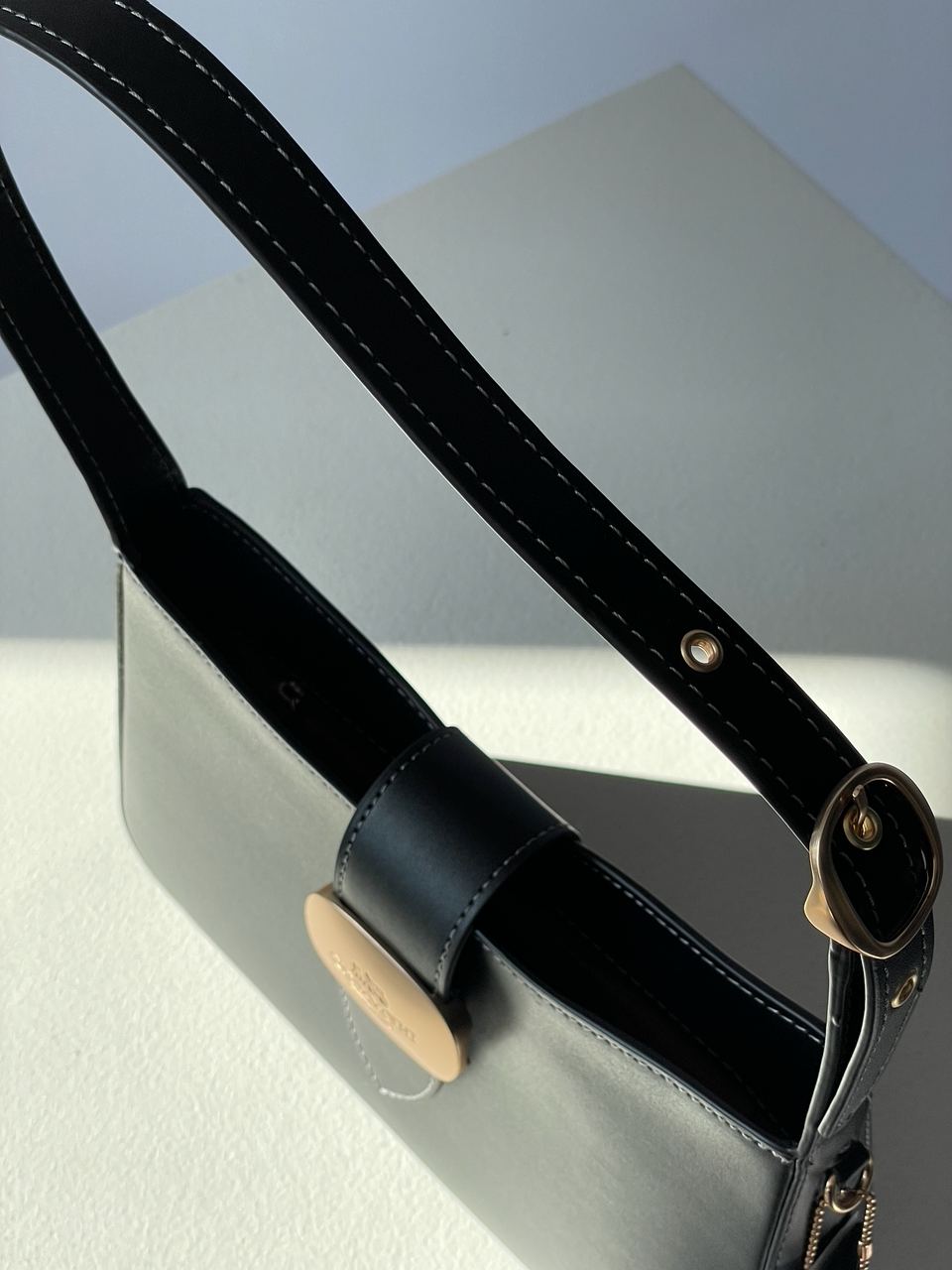 Coach Eliza Shoulder Bag In Black - 20