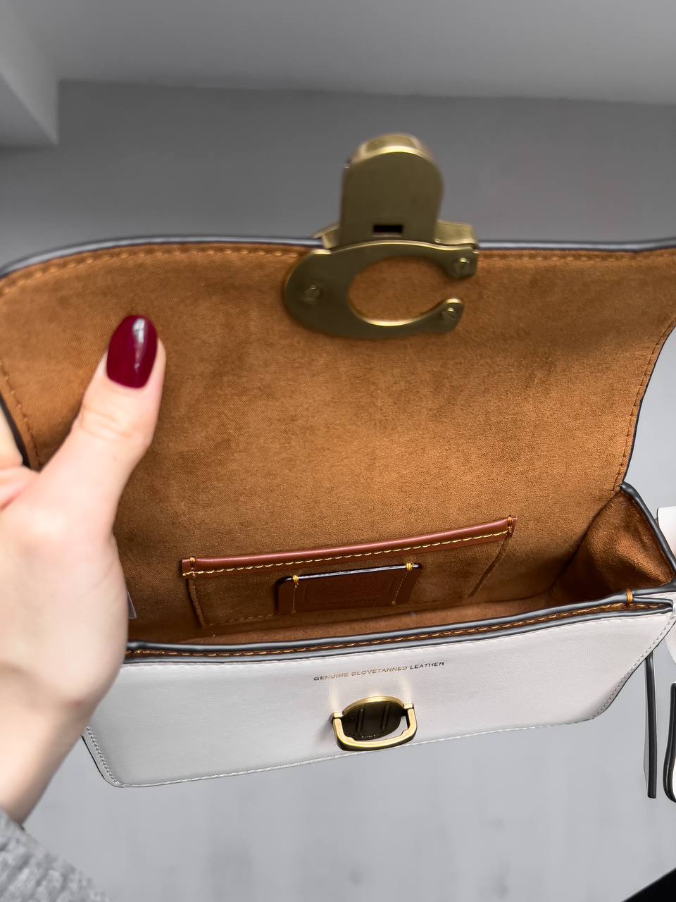 Coach Glovetanned Leather Studio Baguette Bag Chalk - 16