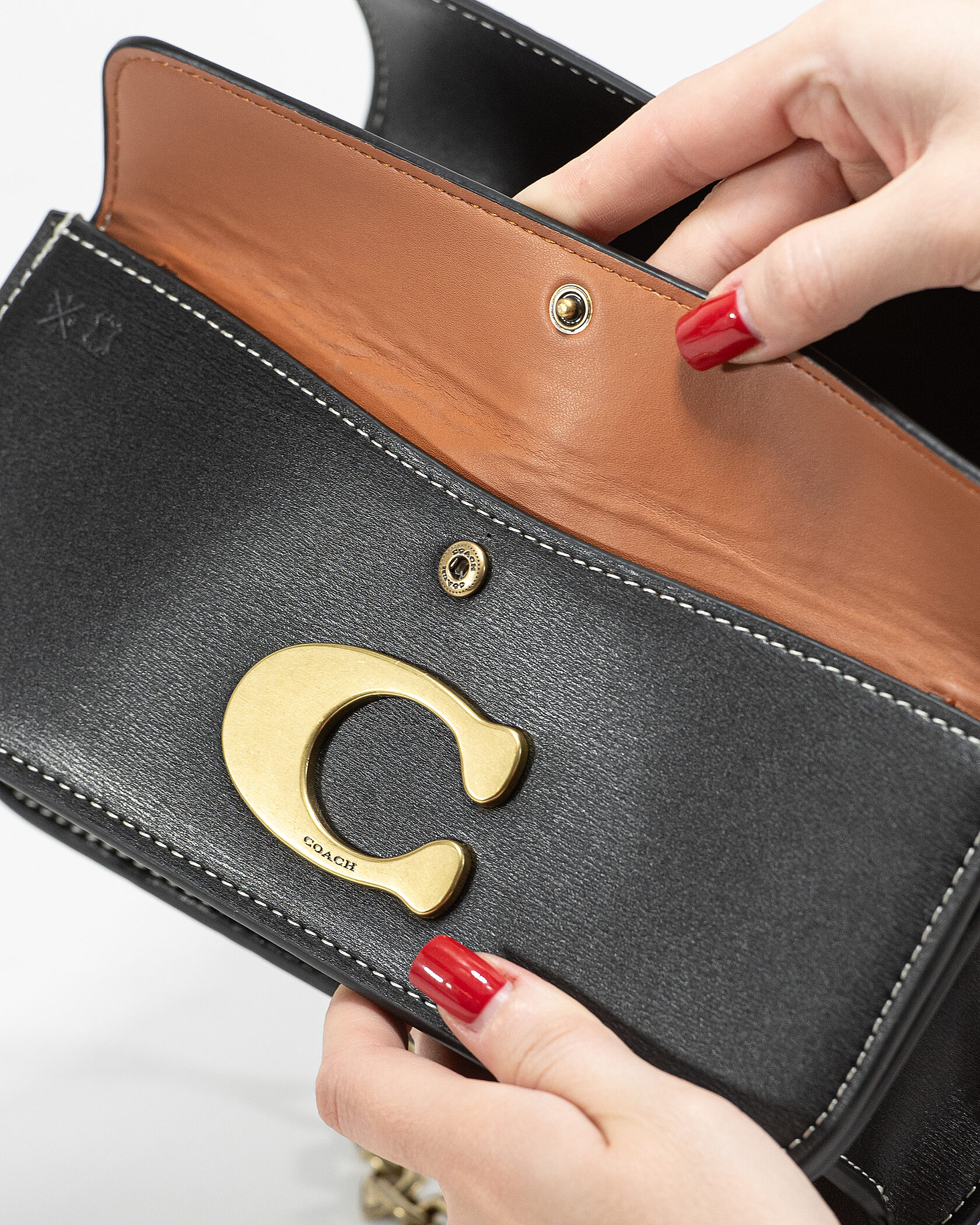 Coach Idol Small Shoulder Bag in Black Leather - 13