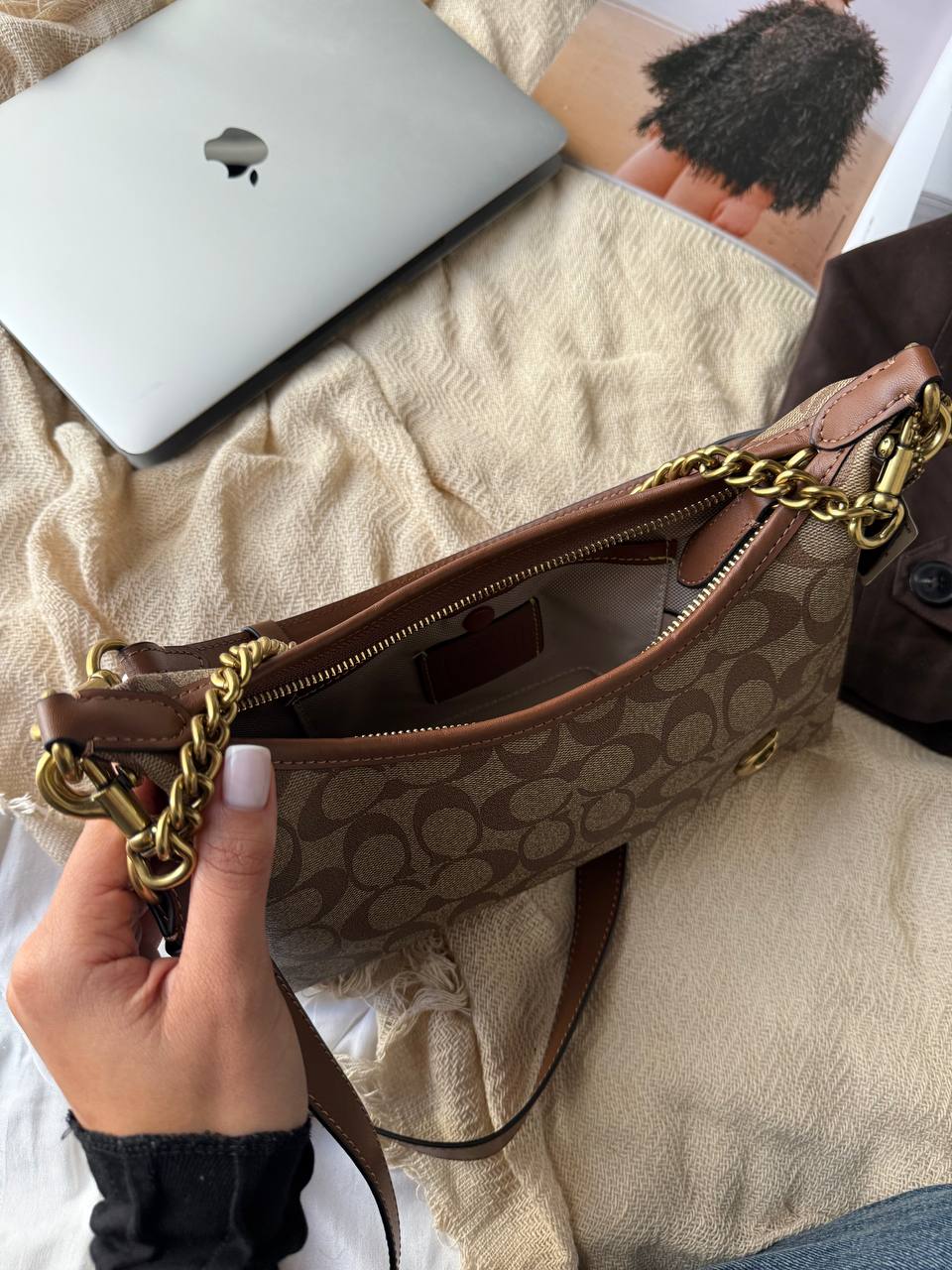 Coach Juliet Shoulder Bag Signature Canvas Beige - 16