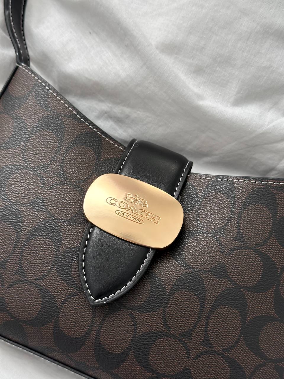 Coach Lori Shoulder Bag In Signature Canvas - 2