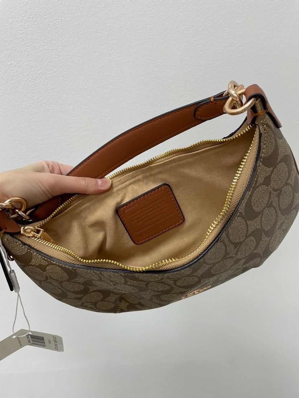 Coach Payton Hobo In Signature Canvas in Beige - 13