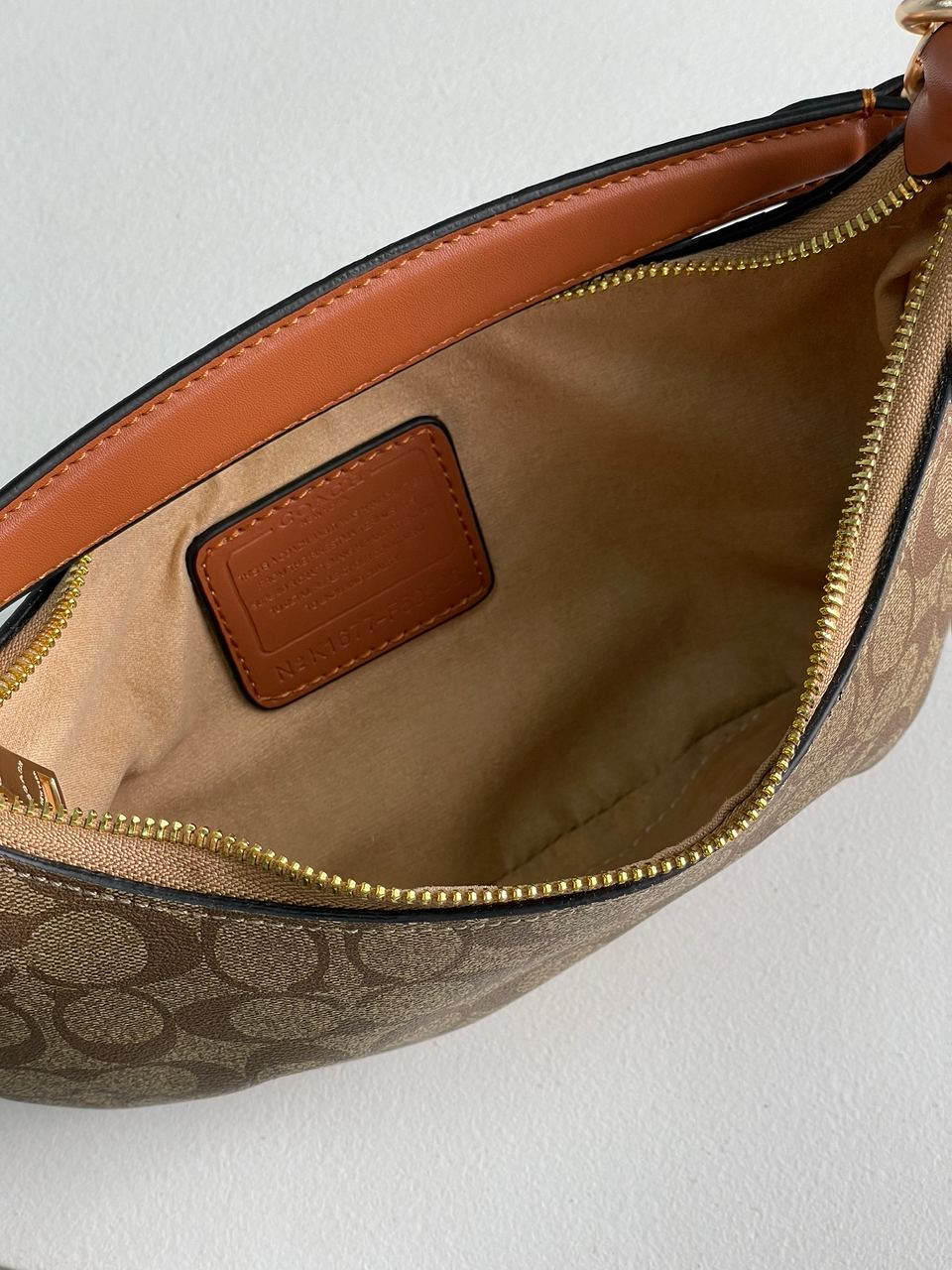 Coach Payton Hobo In Signature Canvas in Beige - 14