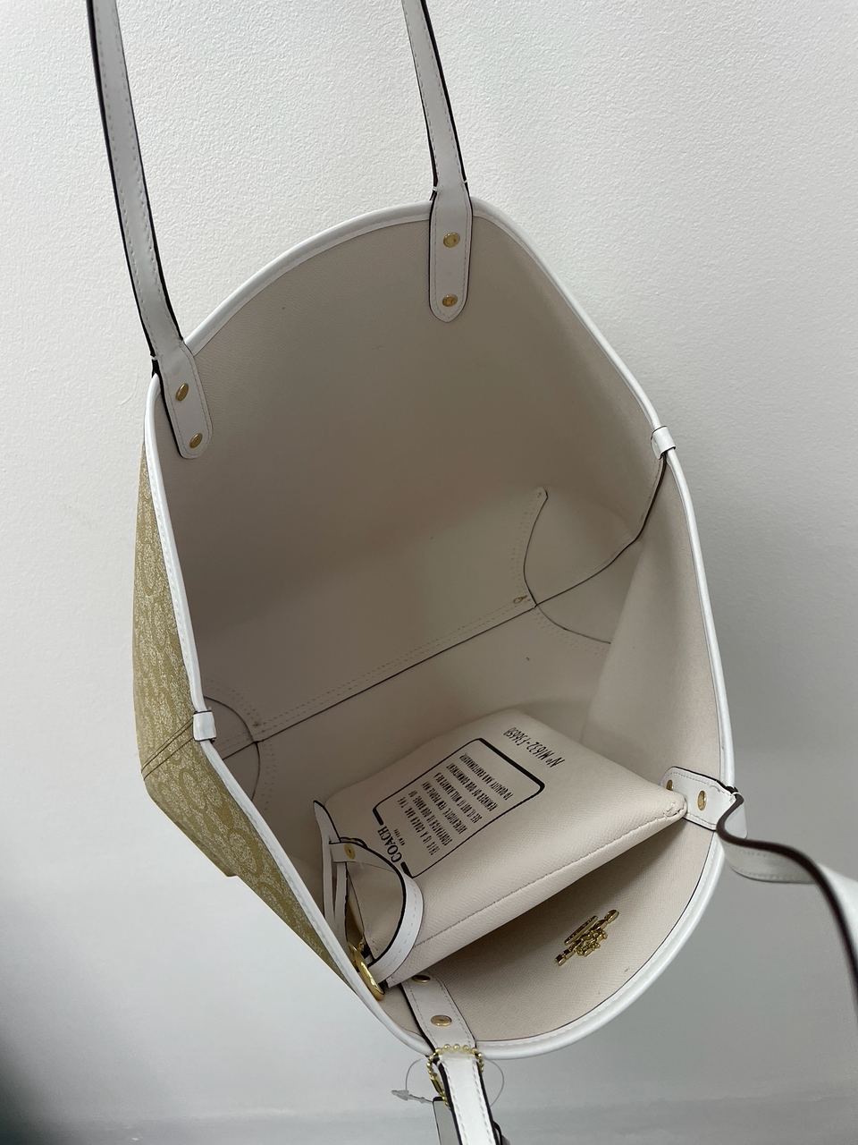 Coach Reversible Signature City Tote Chalk/Light Khaki - 13