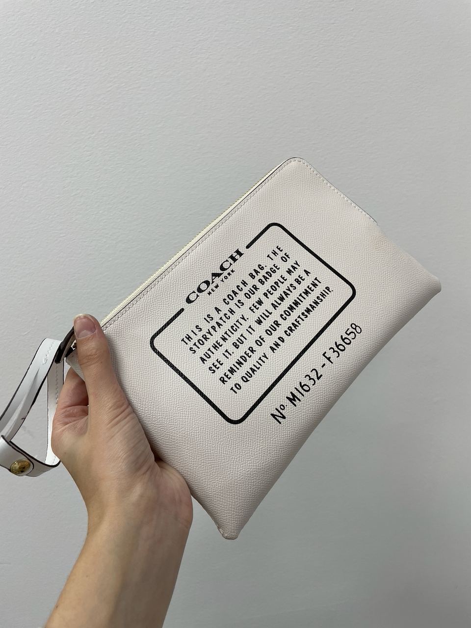 Coach Reversible Signature City Tote Chalk/Light Khaki - 15