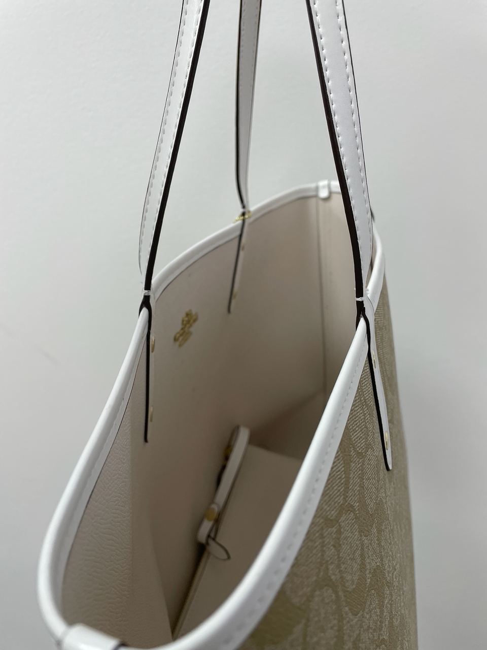 Coach Reversible Signature City Tote Chalk/Light Khaki - 16