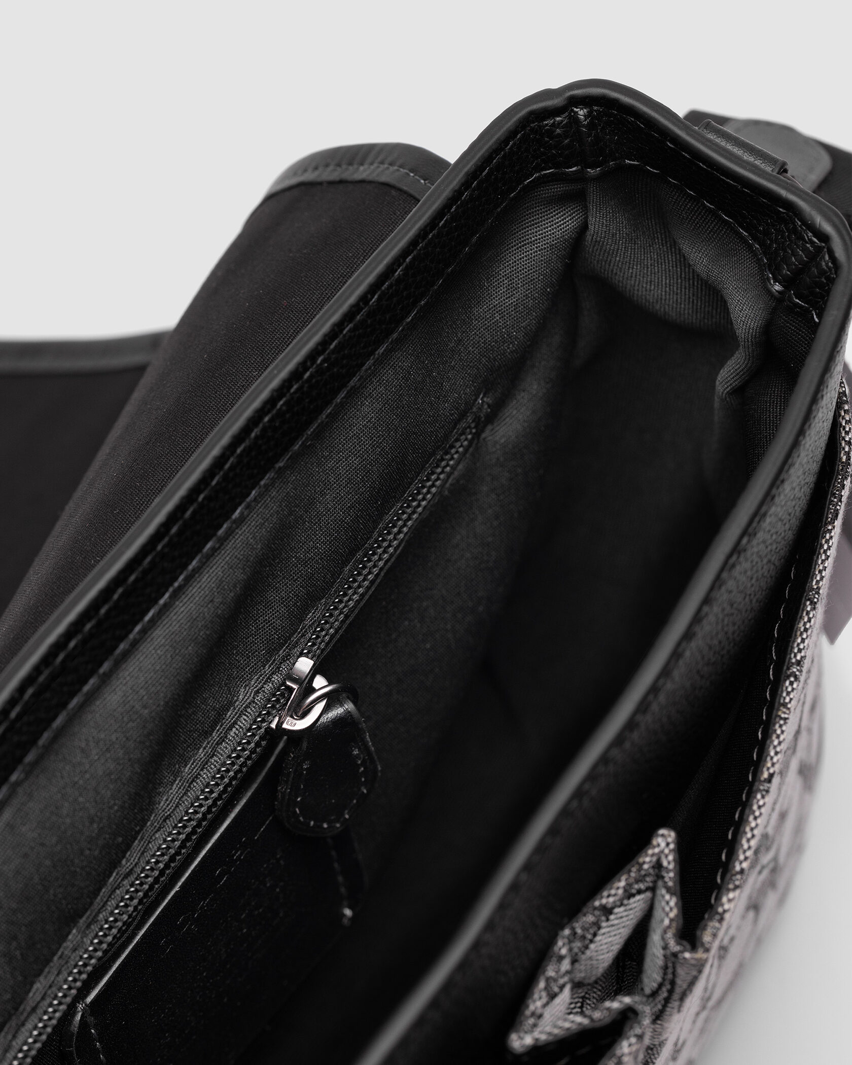 Coach Sprint Map 25 Black Leather/Grey Canvas - 12