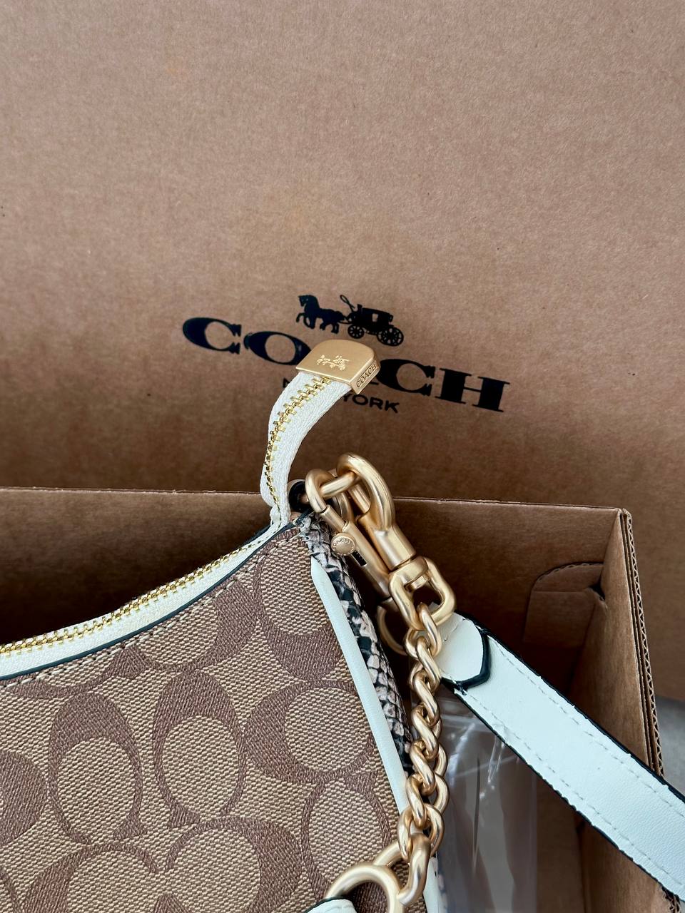Coach Swinger 20 In Signature Canvas White/Gold - 7