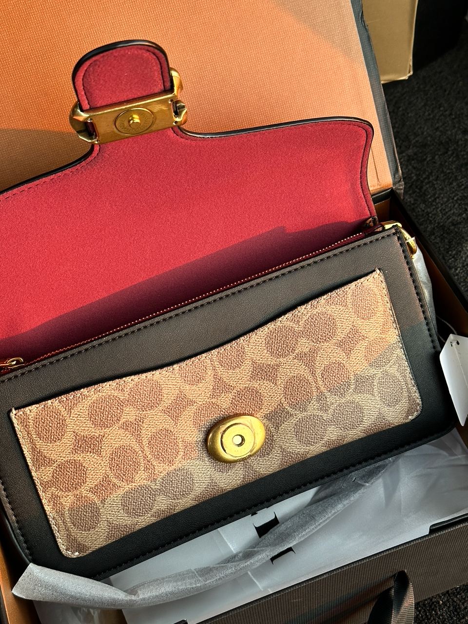 Coach Tabby Black/Beige Shoulder Bag In Signature Canvas - 4