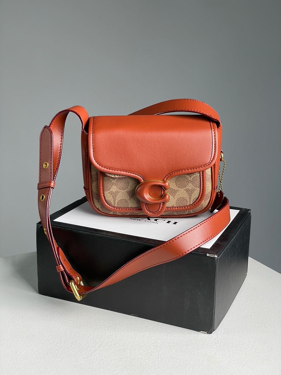 Coach Tabby Messenger In Signature Canvas - 4