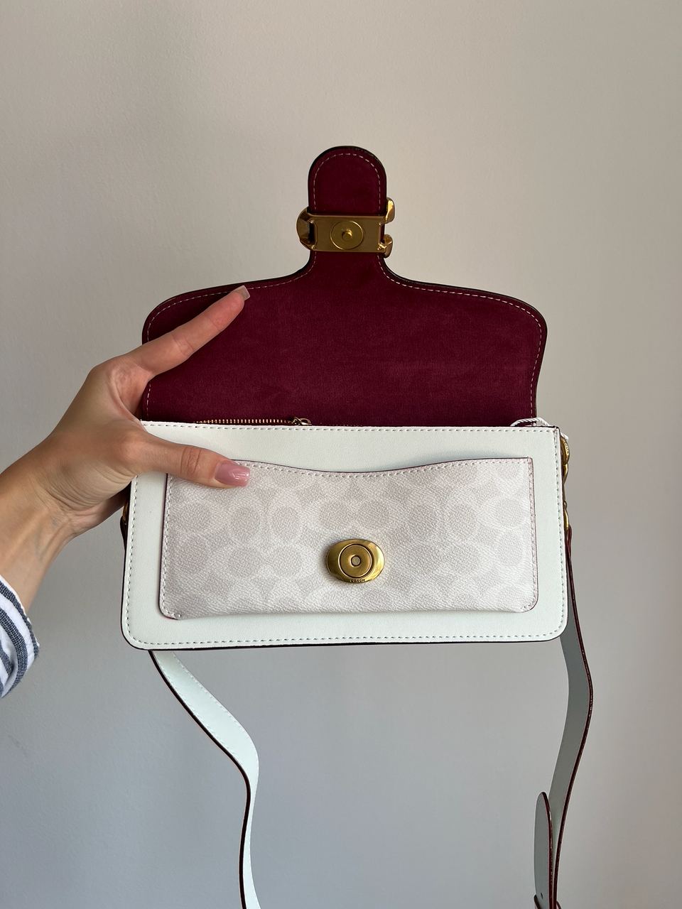 Coach Tabby White/Gold Shoulder Bag 26 In Signature Canvas - 6