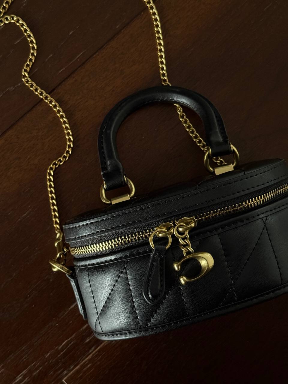 Coach Tank Circle/Oval Bag In Quilted Leather With Chain - 2