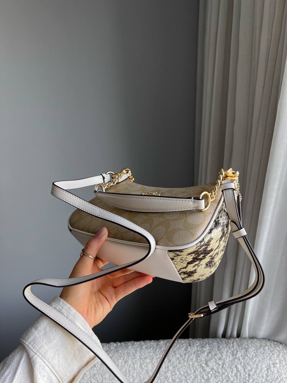 Coach Teri Caramel Shoulder Bag In Signature Canvas - 17