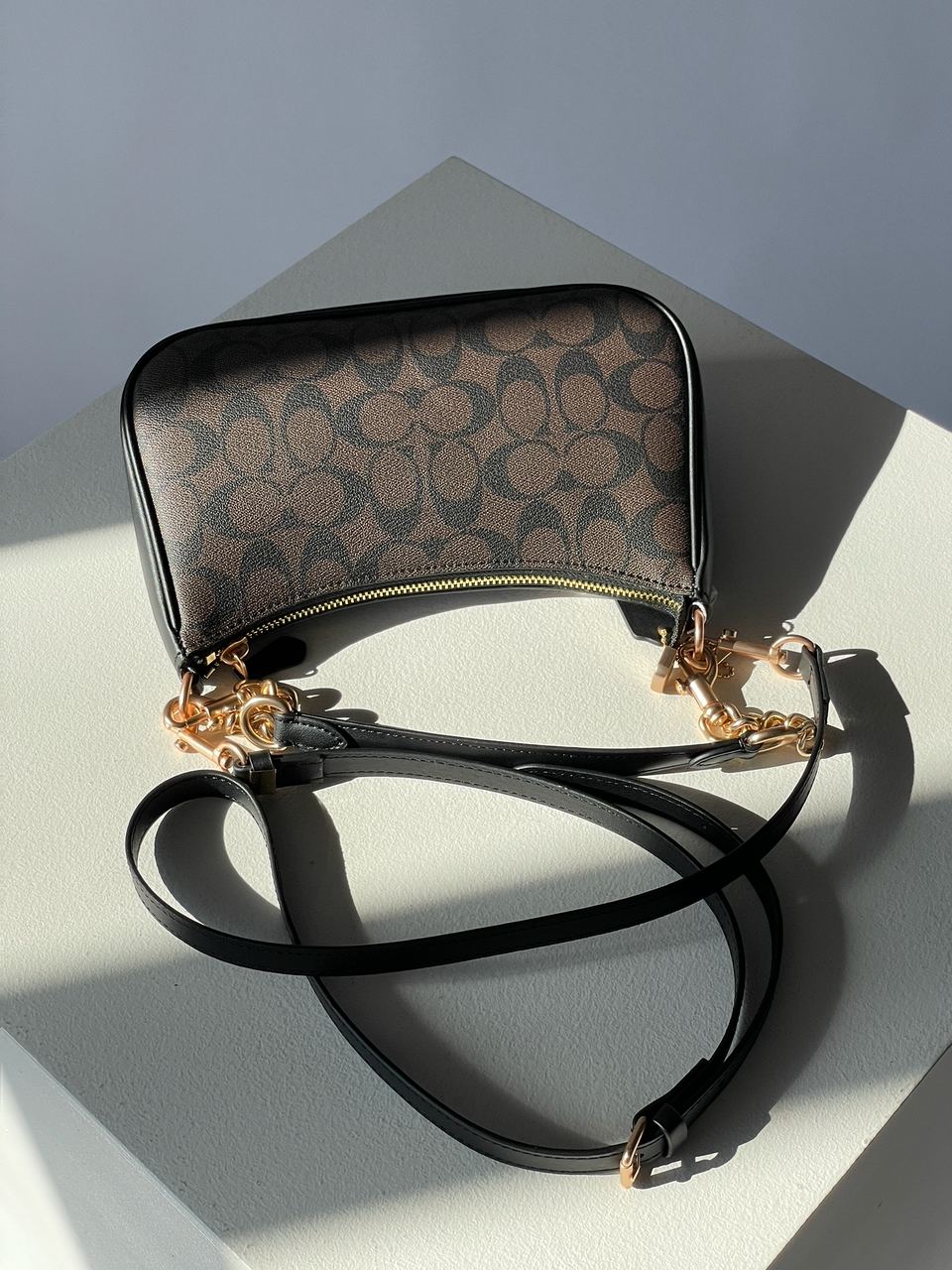 Coach Teri Shoulder Bag In Signature Canvas - 20