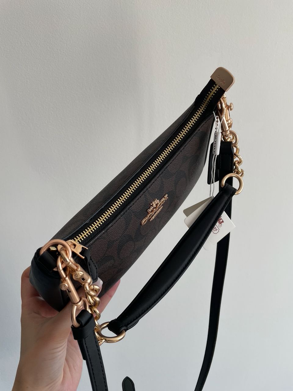 Coach Teri Shoulder Bag In Signature Canvas - 22