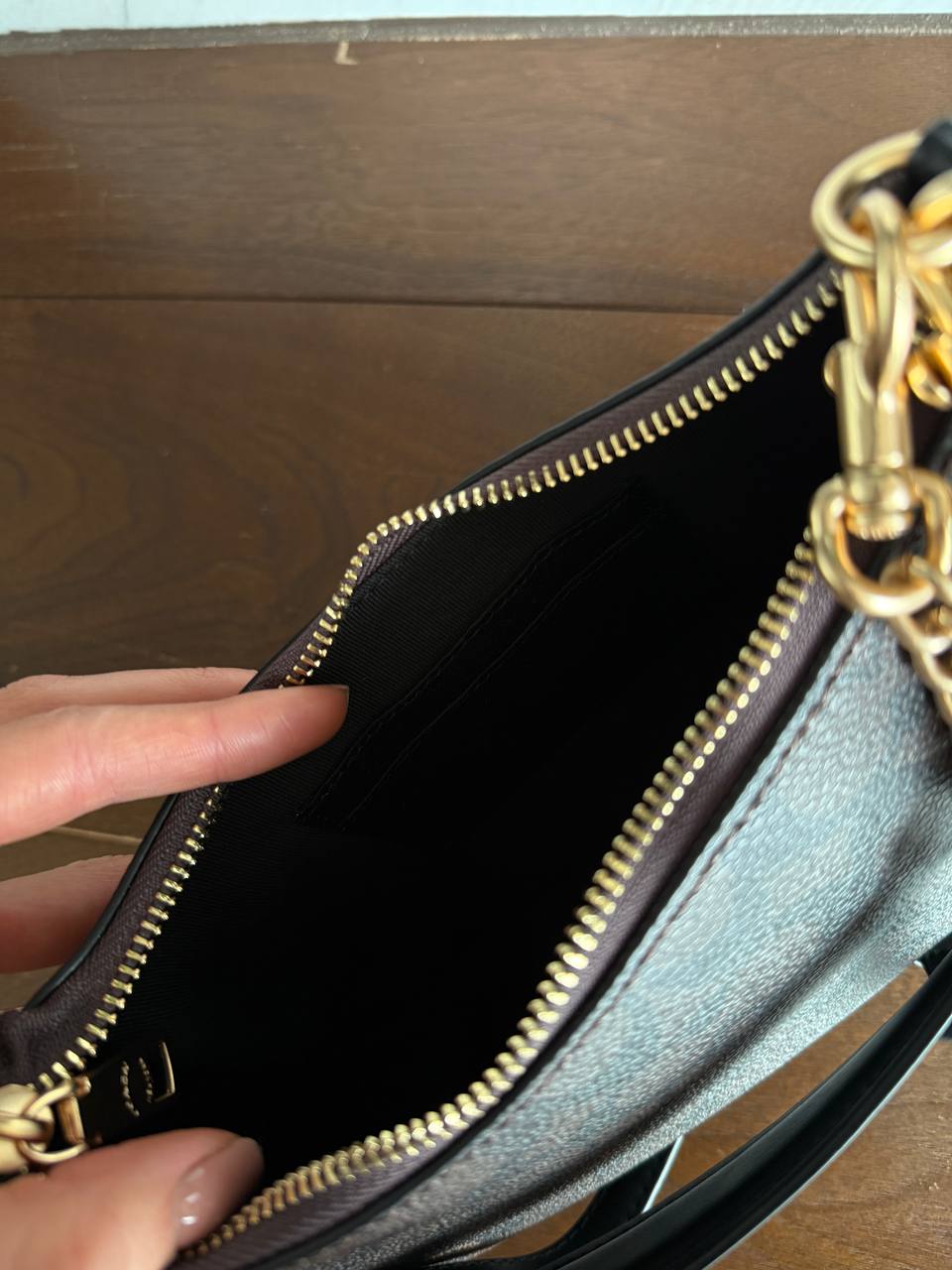 Coach Teri Shoulder Bag In Signature Canvas - 17