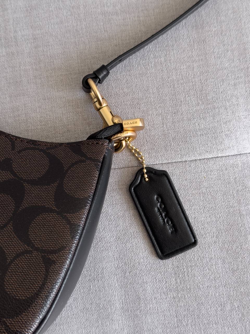 Coach Teri Shoulder Bag In Signature Canvas - 10