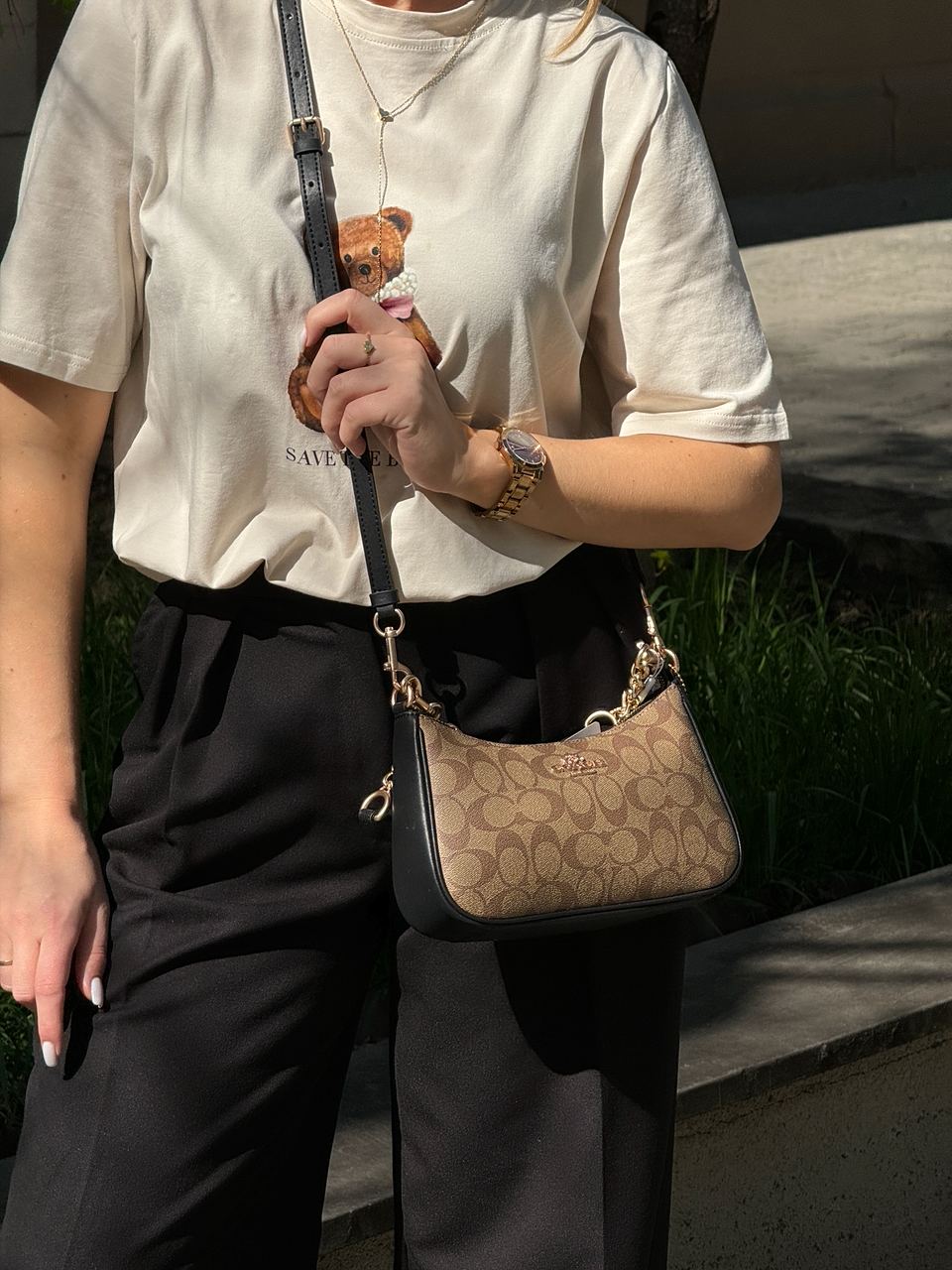 Coach Teri Shoulder Bag In Signature Canvas - 10