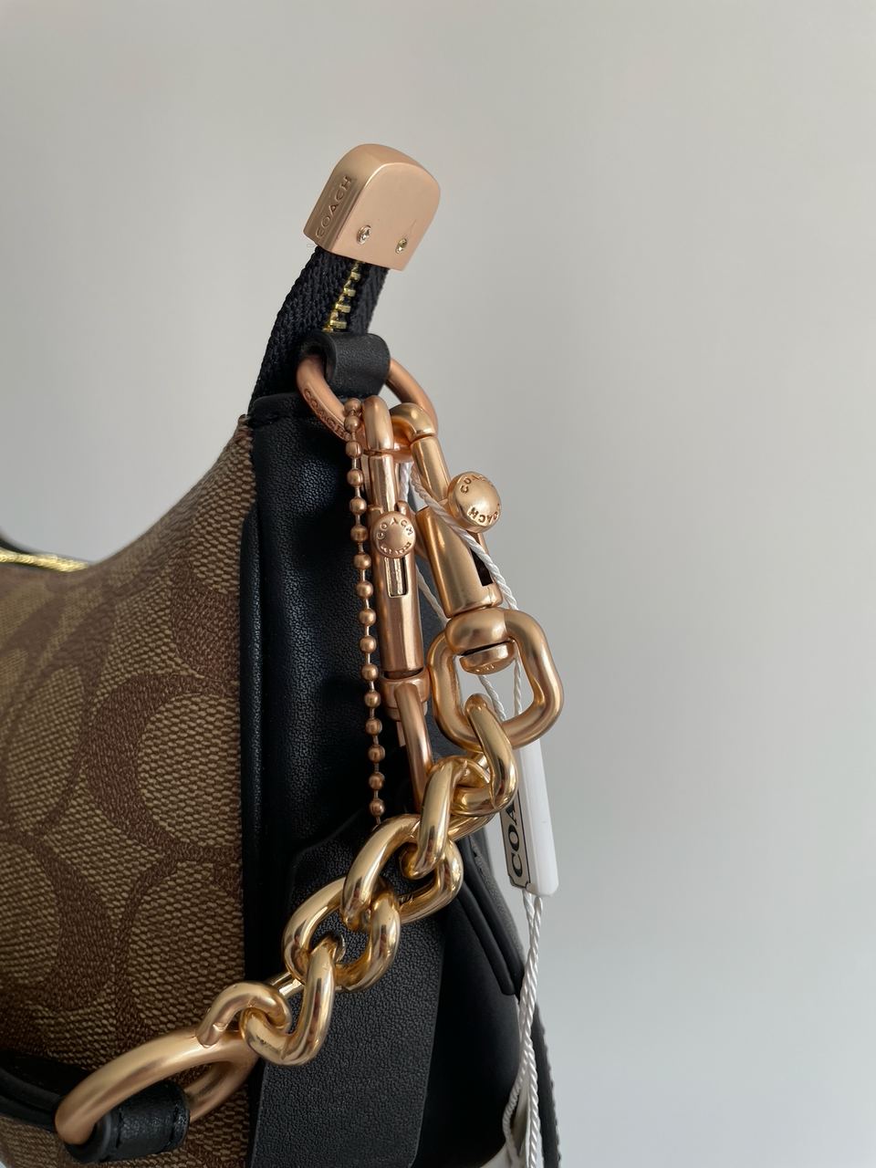 Coach Teri Shoulder Bag In Signature Canvas - 23