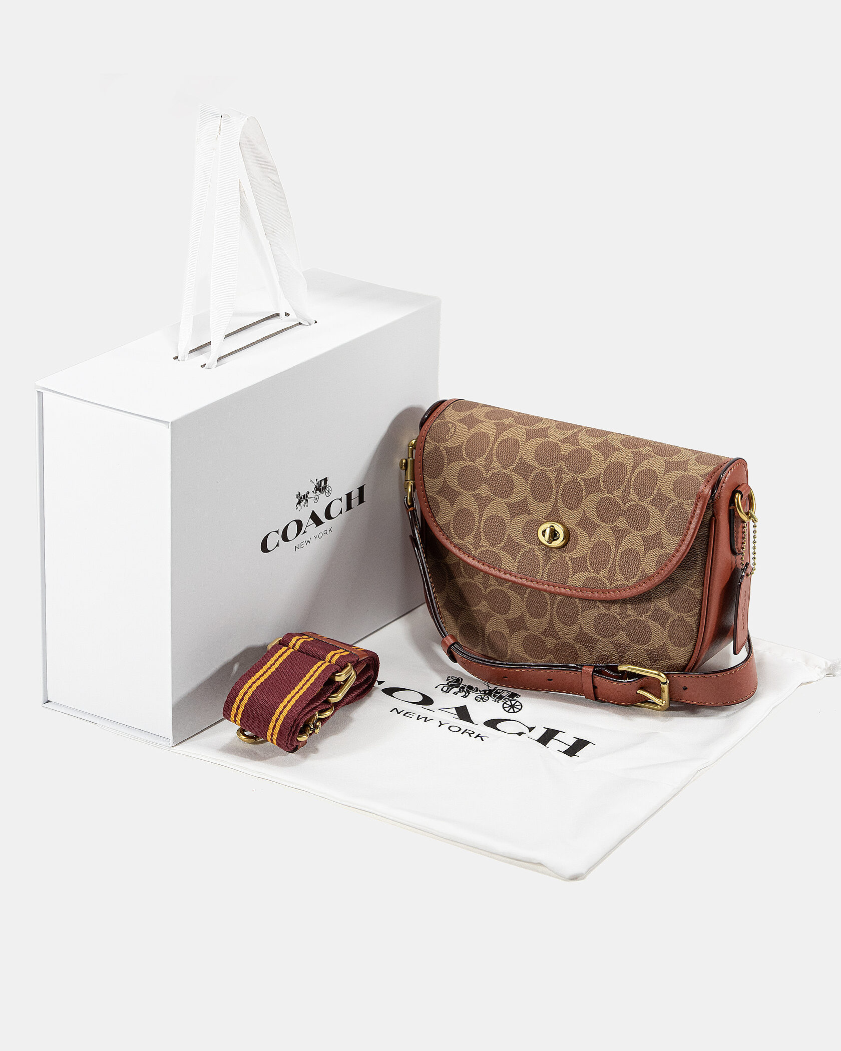 Coach Willow Signature Canvas Saddle Bag - 2