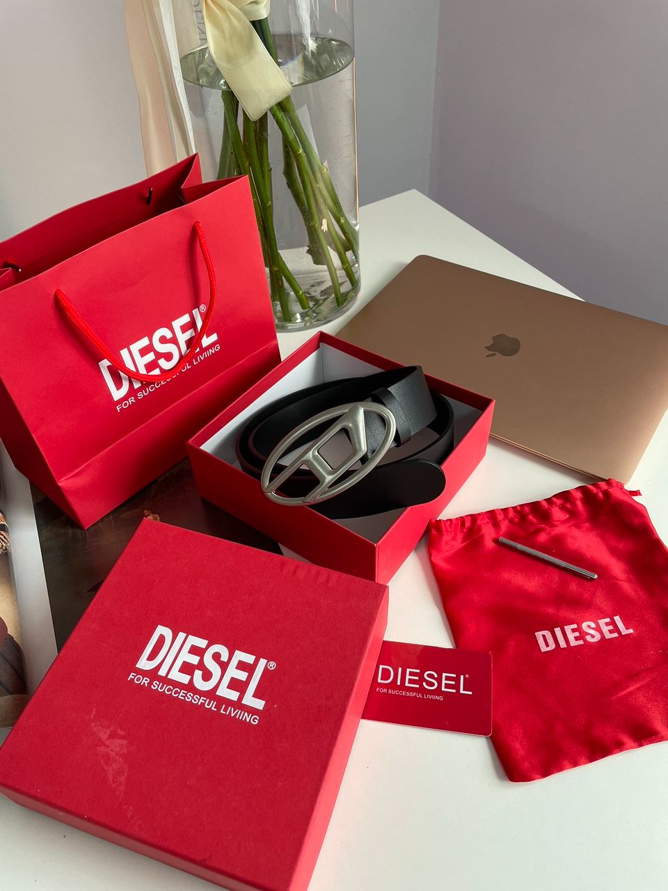 Diesel Slim Glittery Belt With Oval D Buckle Silver - 2