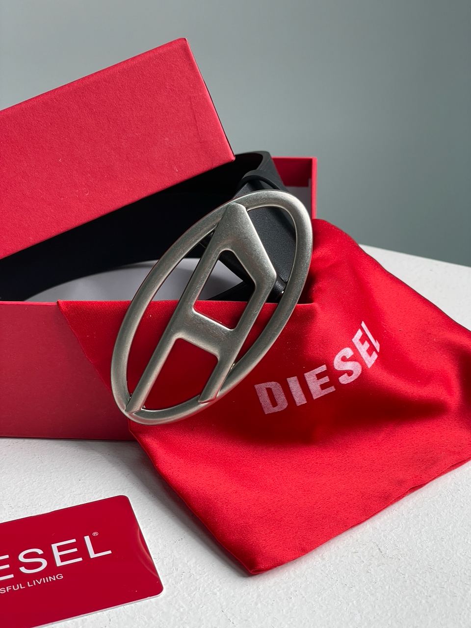 Diesel Slim Glittery Belt With Oval D Buckle Silver - 5