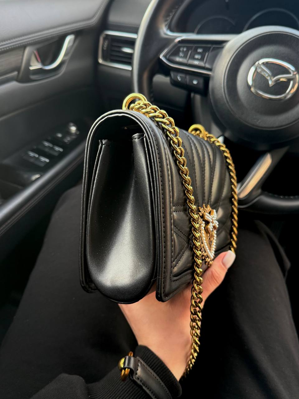 Dolce &amp; Gabbana Devotion Small Quilted Leather Shoulder Bag in Black - 10