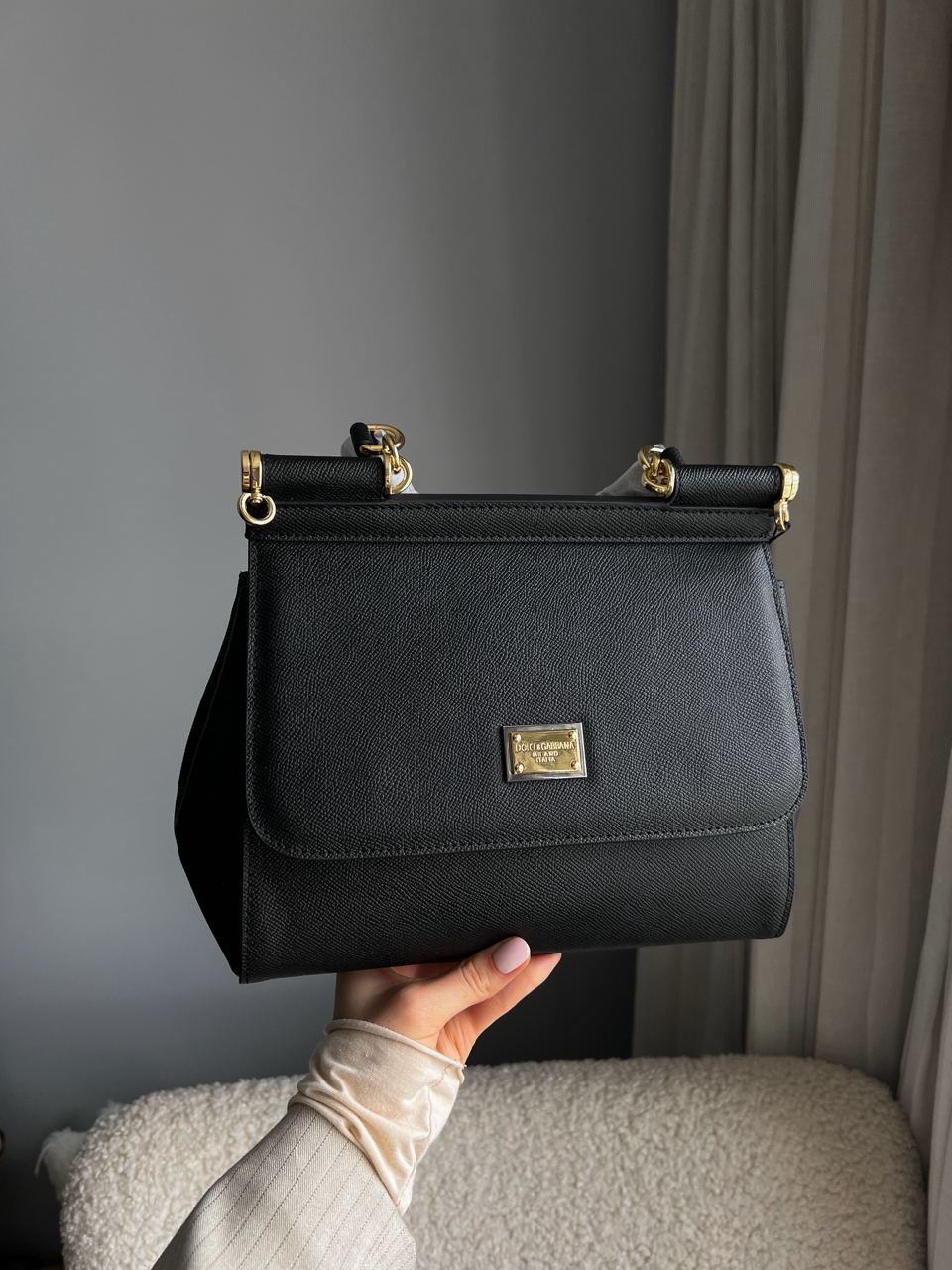 Dolce &amp; Gabbana Sicily Medium Leather Shoulder Bag - Black - 4