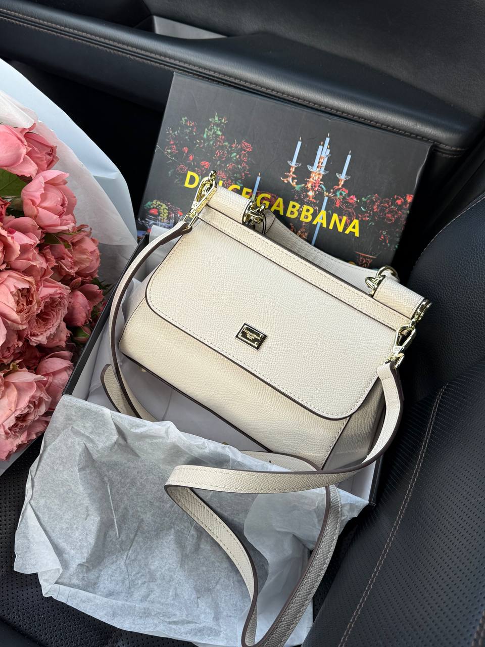 Dolce &amp; Gabbana Sicily Mini Textured-Leather Shoulder Bag in White - 2