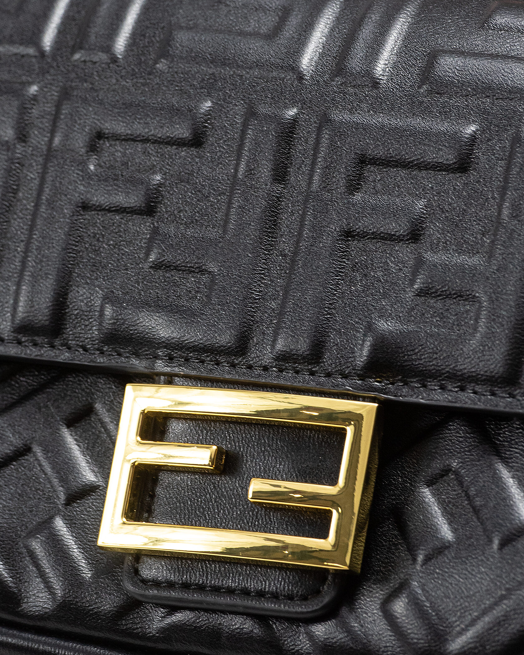 Fendi Baguette Black Leather Bag - 11