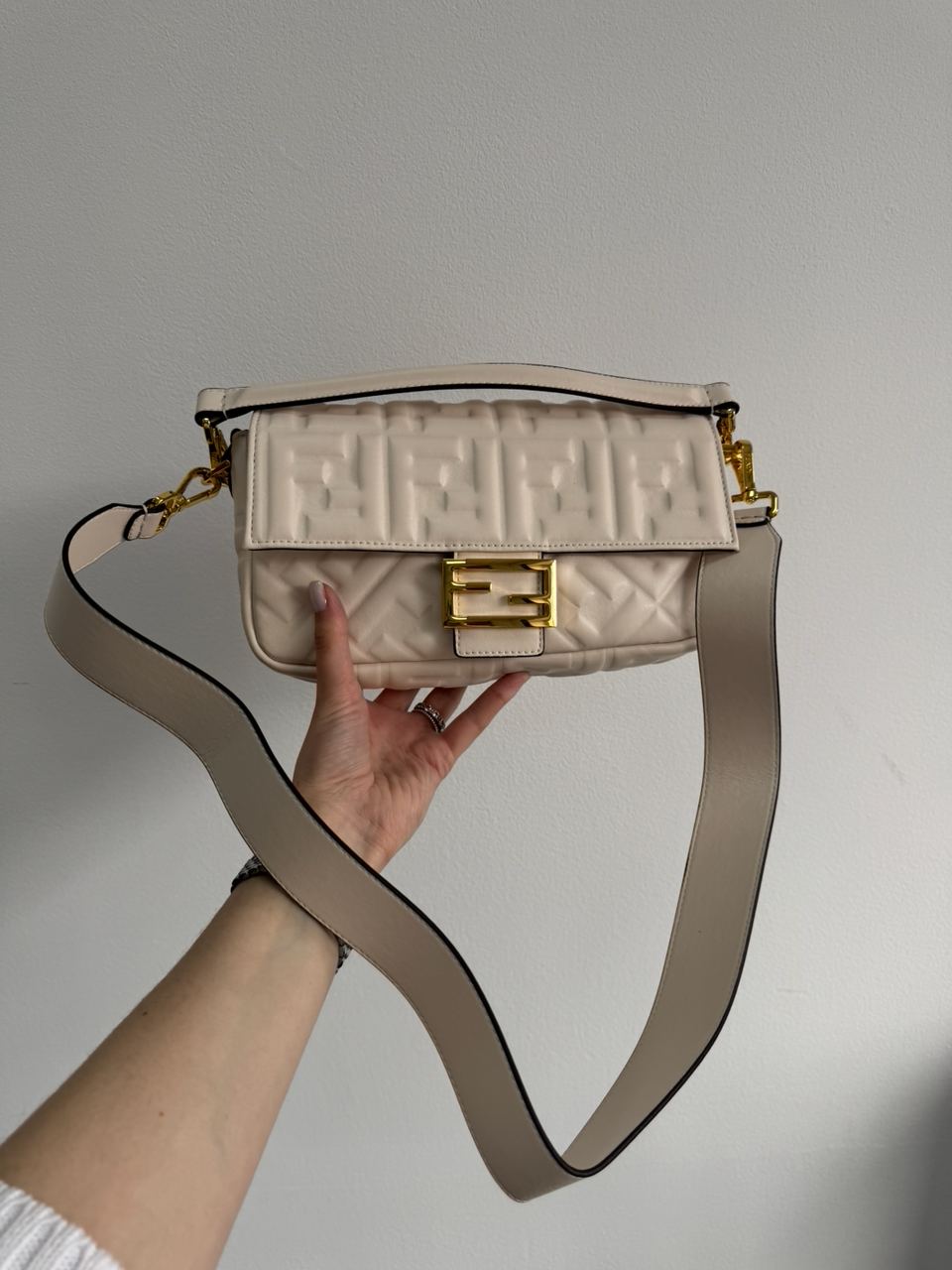 Fendi Baguette Cream Leather Bag - 11