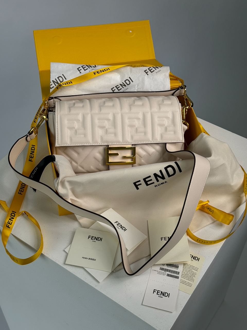 Fendi Baguette Cream Leather Bag - 2
