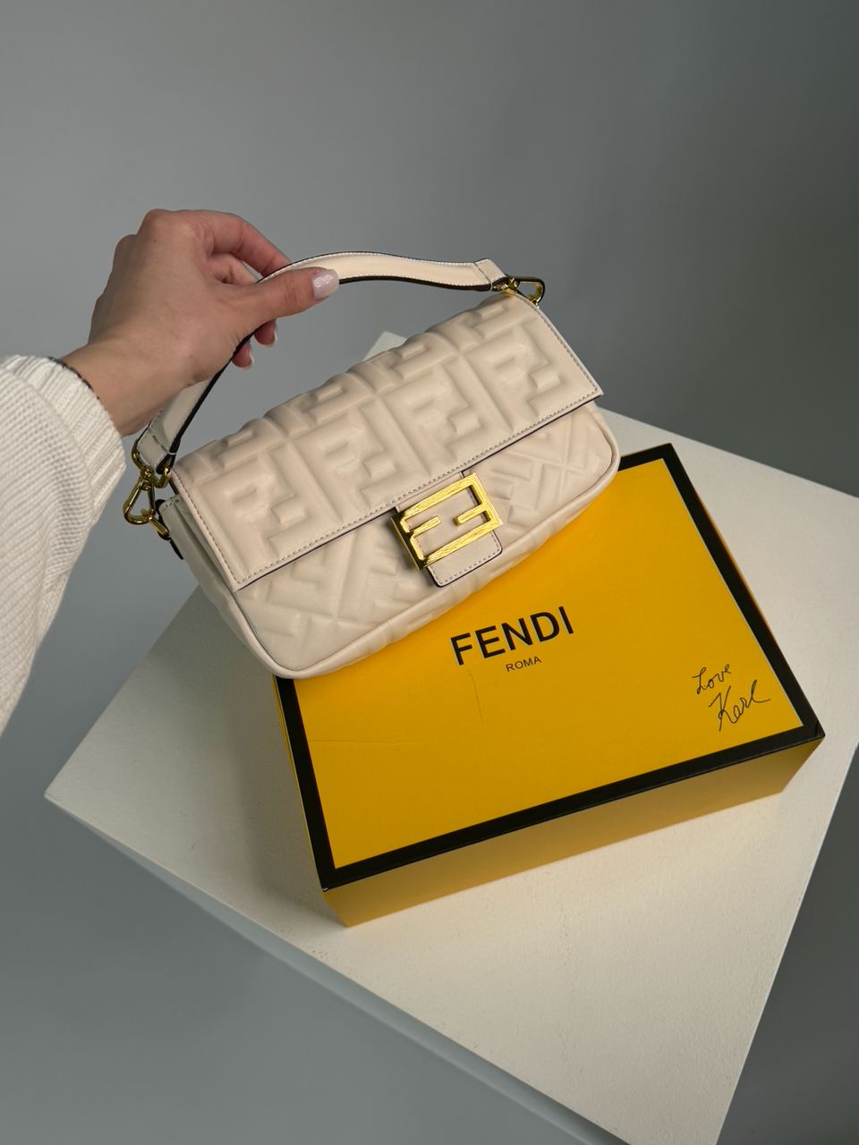 Fendi Baguette Cream Leather Bag - 5