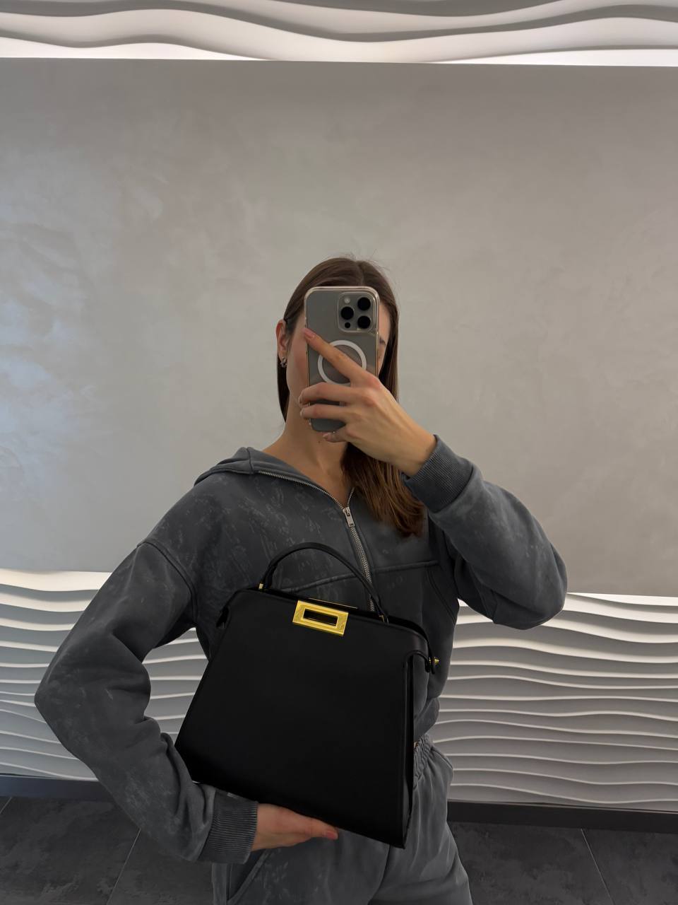 Fendi Black Leather Large Iconic Essentially Peekaboo Top Handle Bag - 3